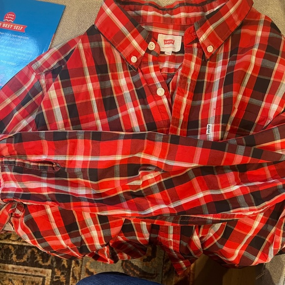 Red Plaid Levi’s Mens Button Down Shirt - Picture 2 of 2